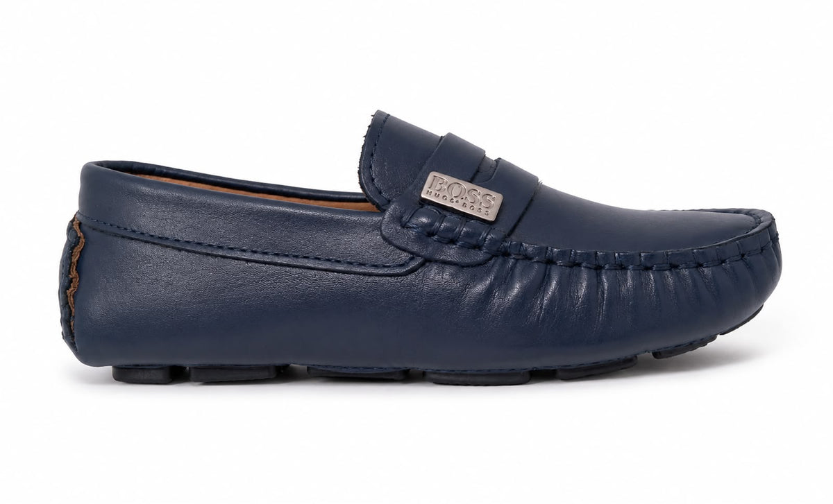Mocasín BOSS casual color azul marino.
