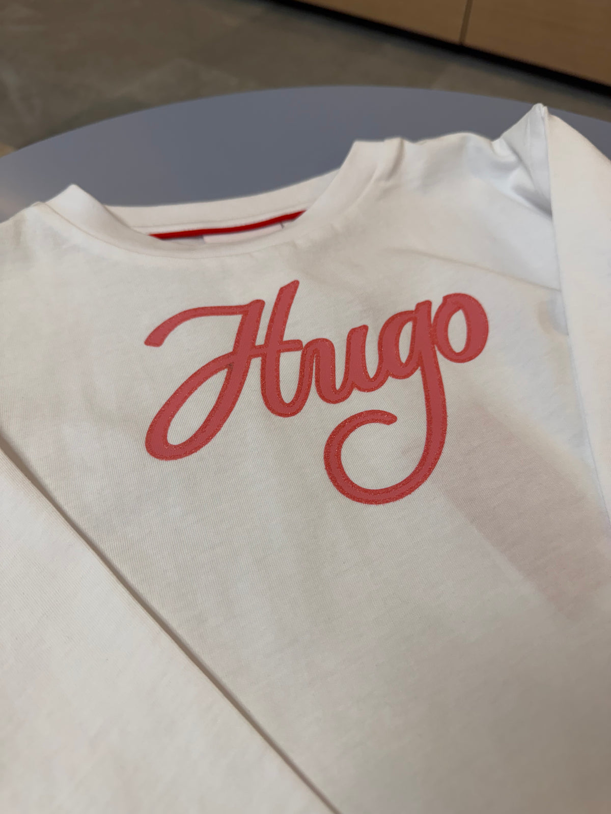 Camiseta infantil blanca de manga larga HUGO